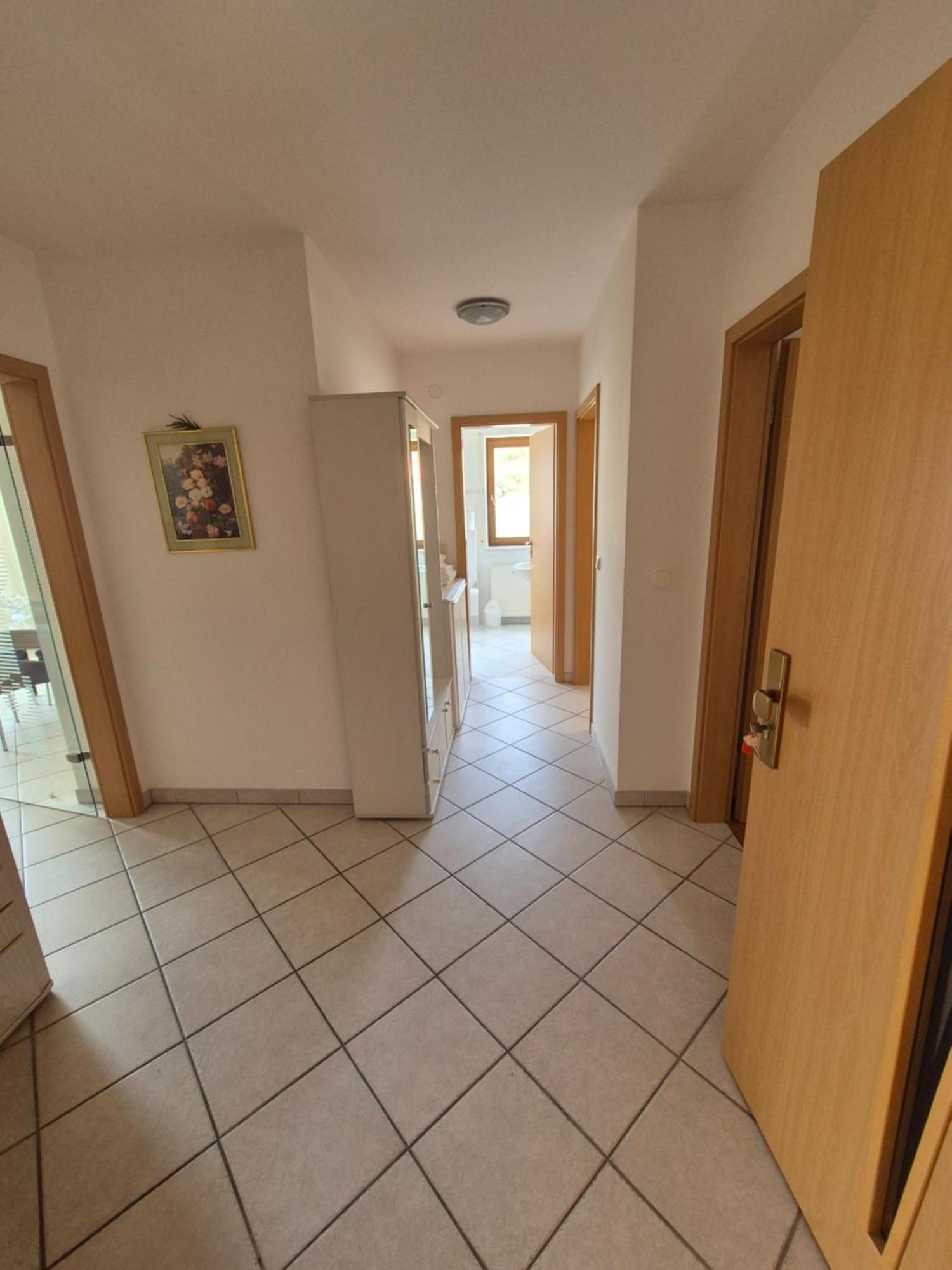 Apartments And Rooms Mamic Dugi Rat Εξωτερικό φωτογραφία