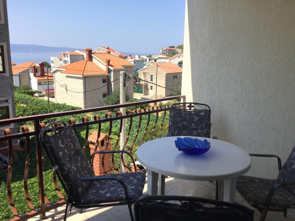 Apartments And Rooms Mamic Dugi Rat Εξωτερικό φωτογραφία